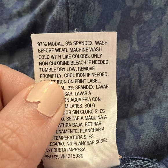 All In Motion Lounge Set, Large (10/12) - Picture 7 of 7